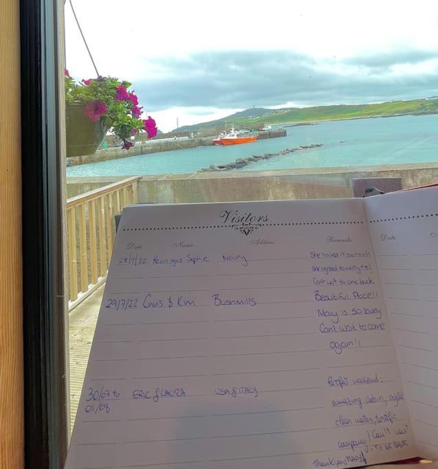 Cosy Portmor Log Cabin- Sea Views, Deck & Relaxation Malin Head Exterior foto