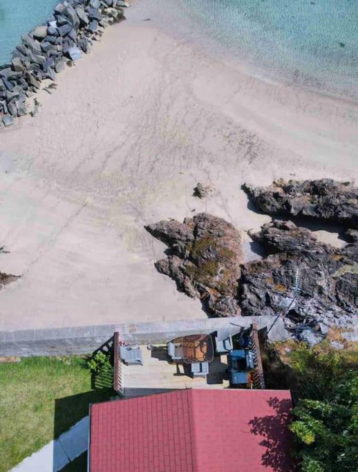 Cosy Portmor Log Cabin- Sea Views, Deck & Relaxation Malin Head Exterior foto